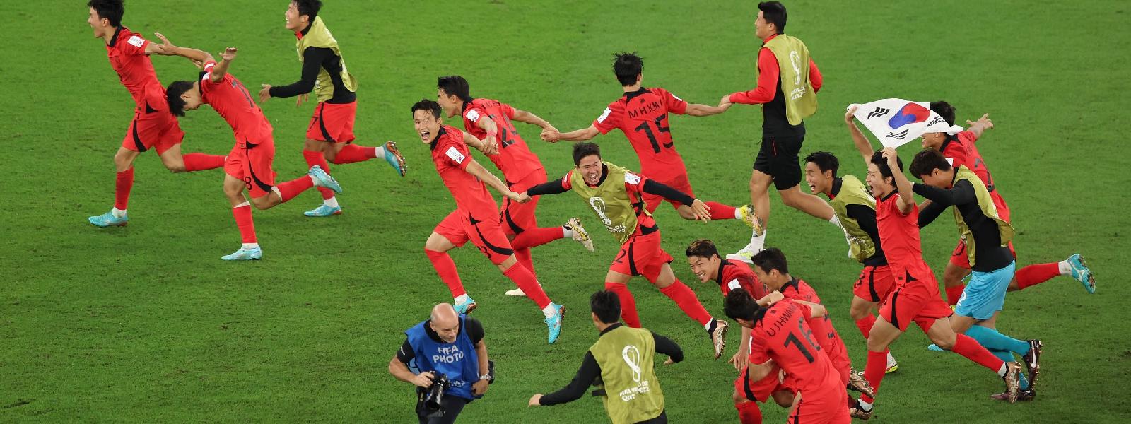 South Korea beats Portugal 2-1 and advances to World Cup knockout stage